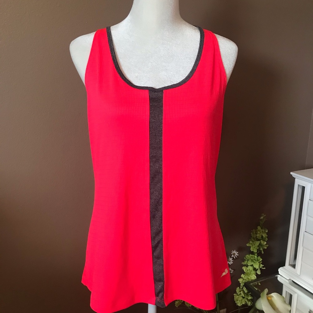 💥💥5 for $20💥💥Workout top.